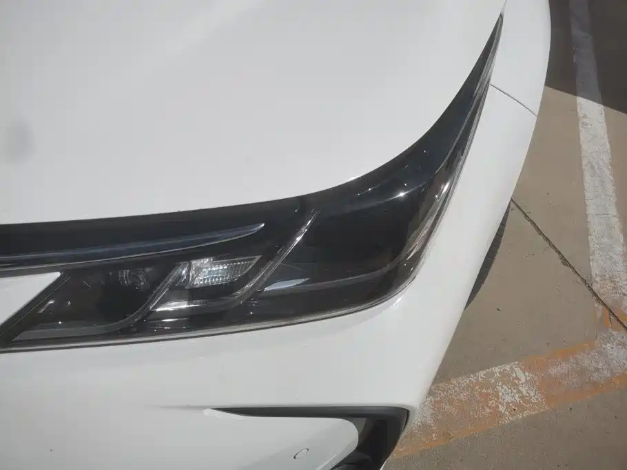 Toyota Corolla — миниатюра 5