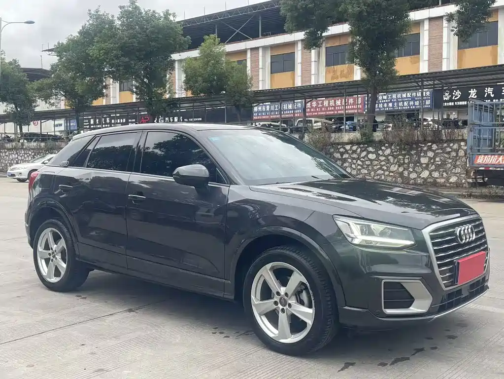 Audi Q2L — миниатюра 3