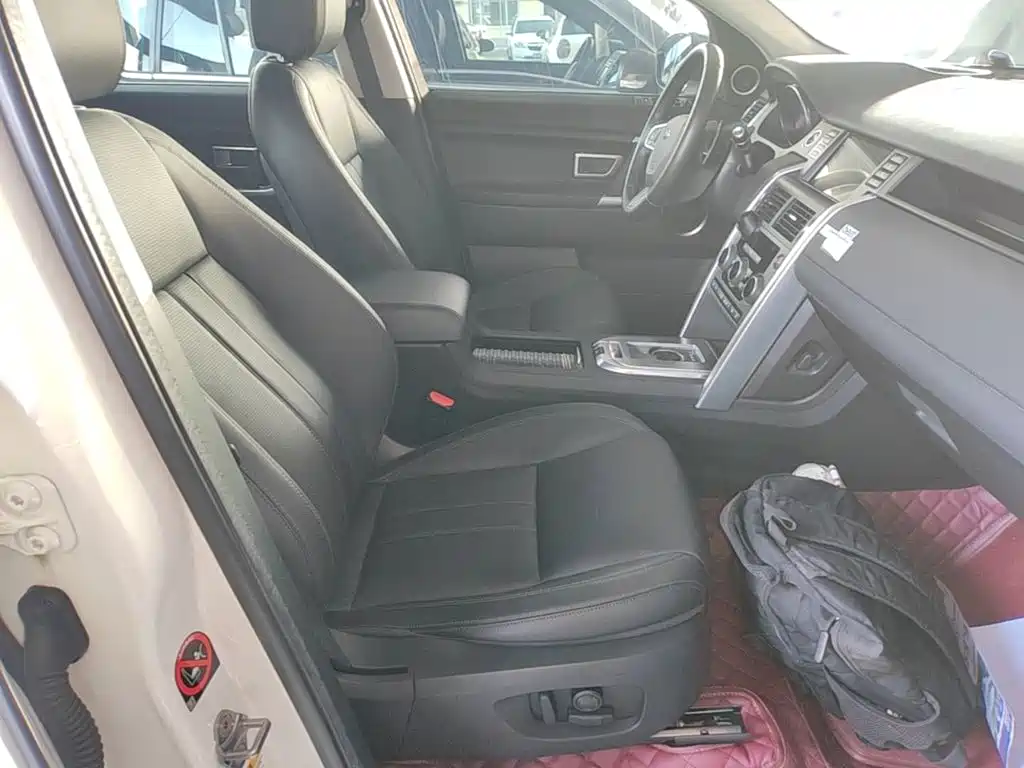 Land Rover Discovery Sport — миниатюра 25