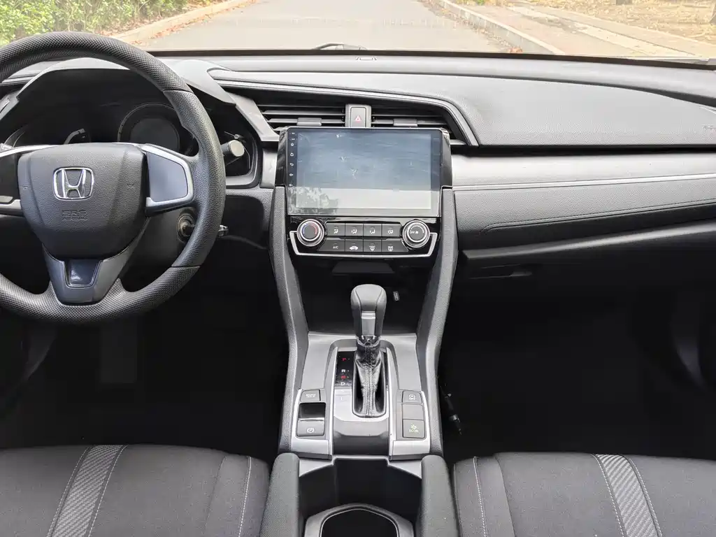 Honda Civic — миниатюра 11