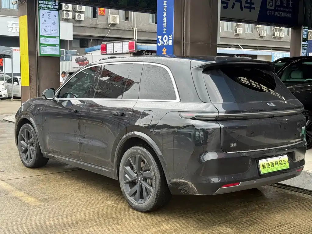 Li Auto Li L8 — миниатюра 4