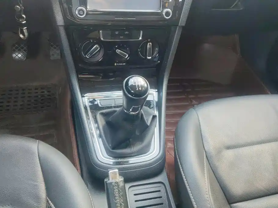 Volkswagen Bora — миниатюра 16