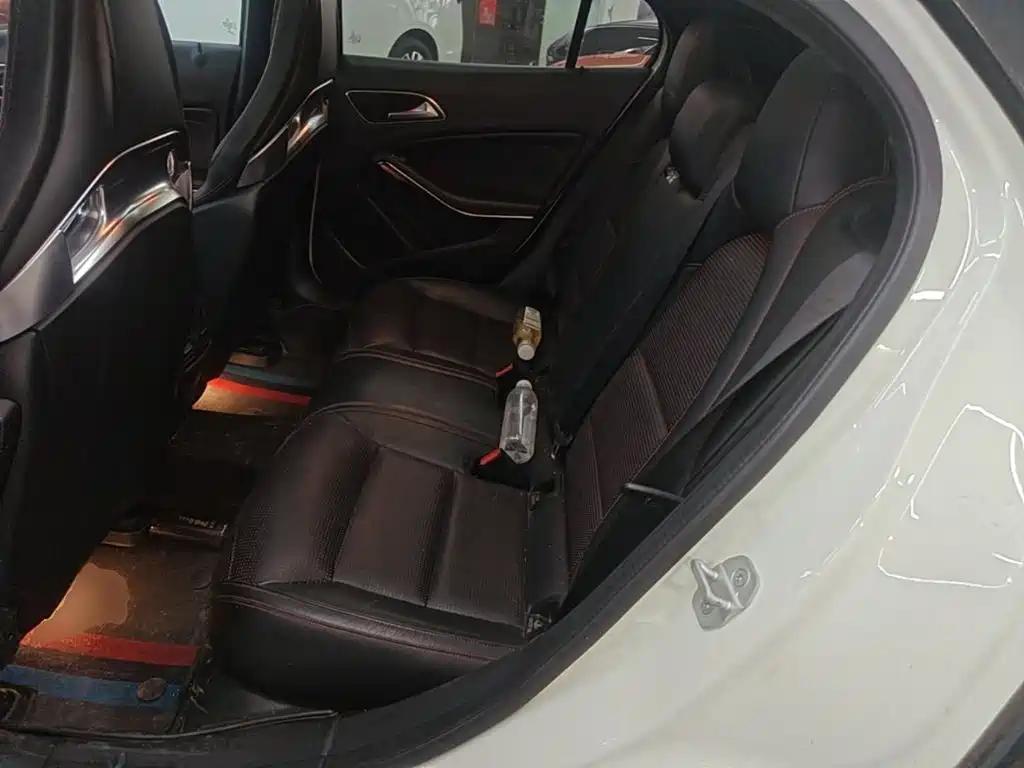 Mercedes-Benz GLA AMG — миниатюра 17