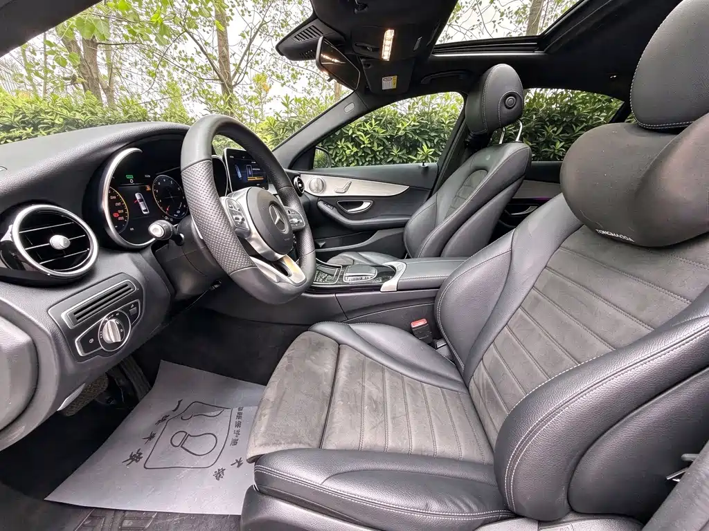 Mercedes-Benz C-Class — миниатюра 8