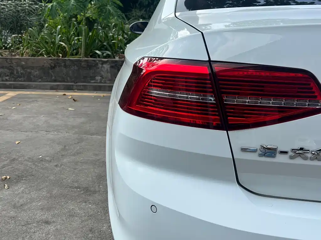 Volkswagen Magotan — миниатюра 11