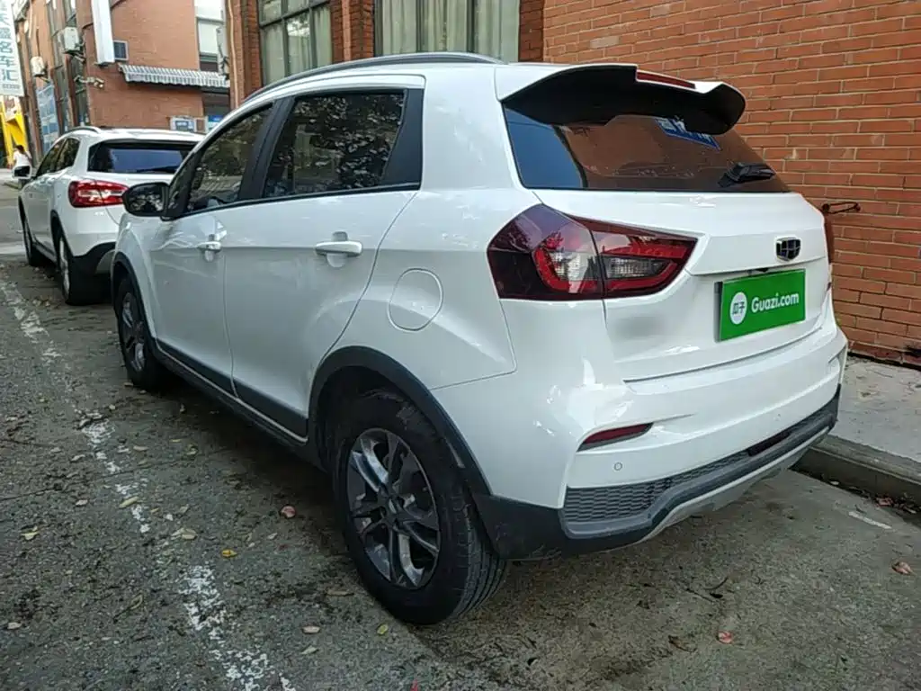 Geely Vision X3 — миниатюра 5