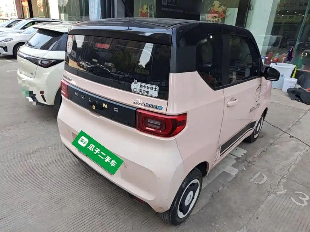 Wuling MINIEV — миниатюра 7