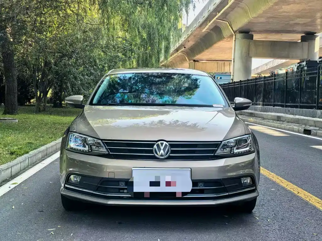 Volkswagen Sagitar — миниатюра 2