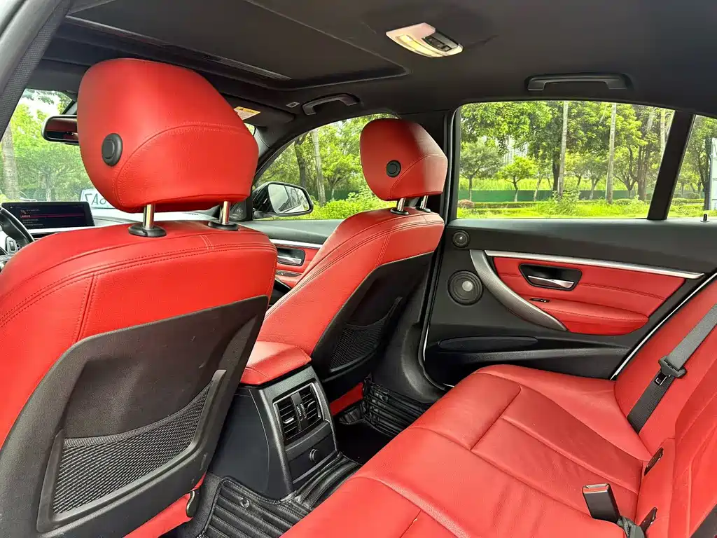 BMW 3 Series — миниатюра 6