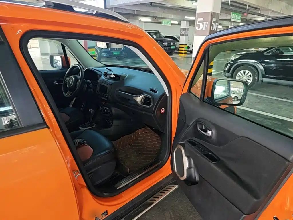 Jeep Renegade — миниатюра 17