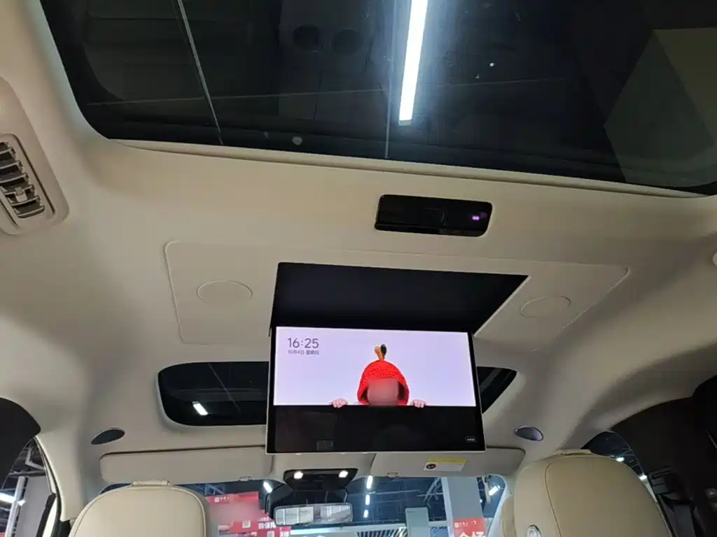 Li Auto Li MEGA — миниатюра 18