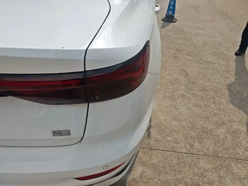 Geely Emgrand — миниатюра 8
