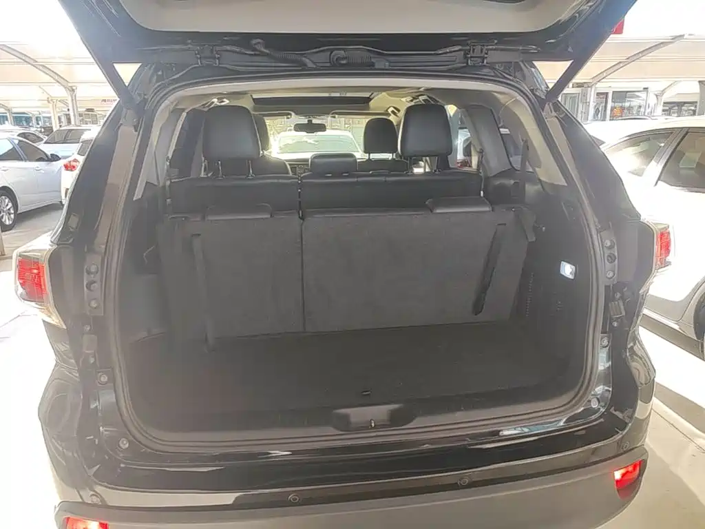 Toyota Highlander — миниатюра 19