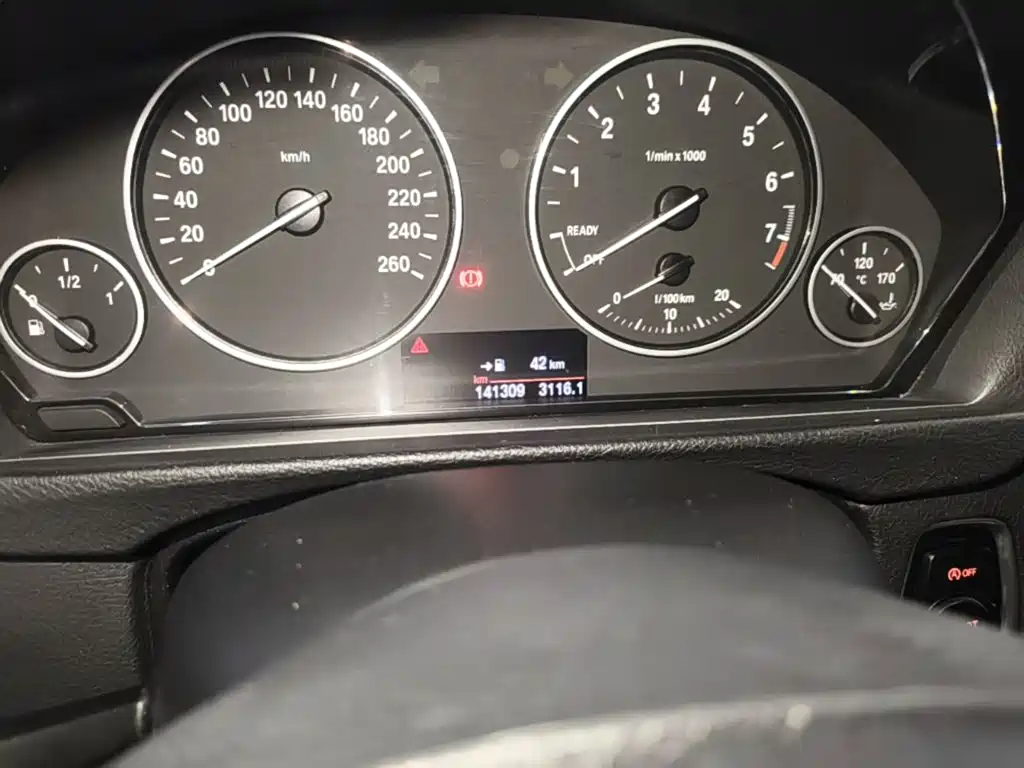 BMW 3 Series — миниатюра 12