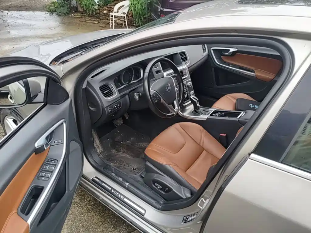 Volvo S60 — миниатюра 16