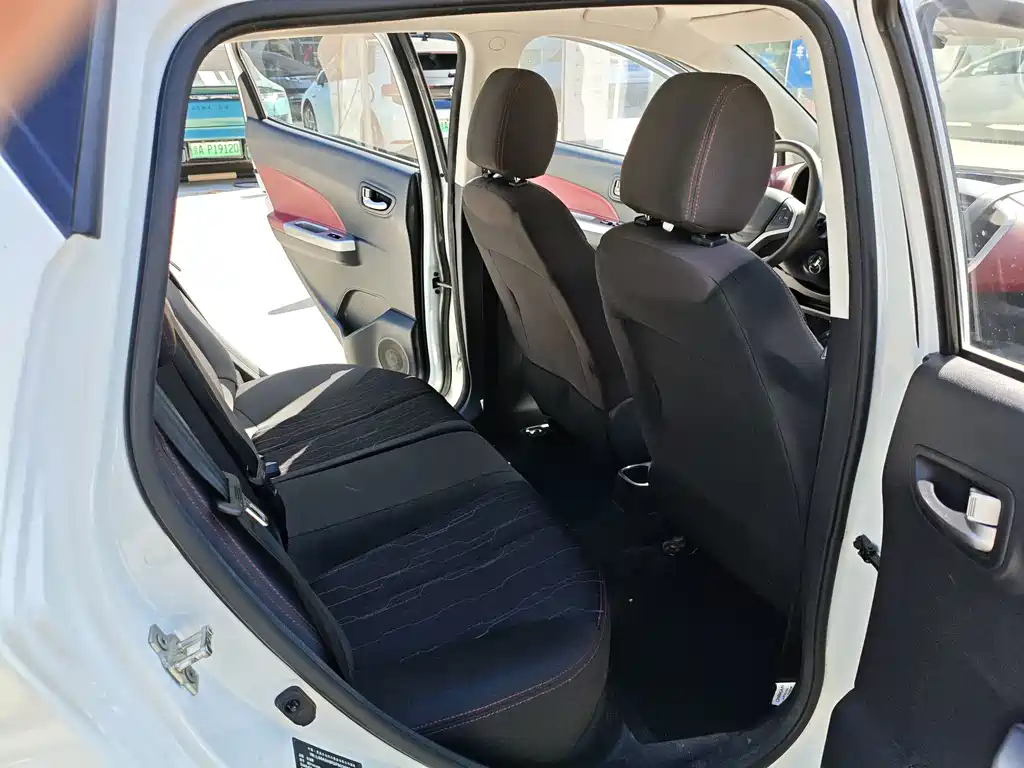 Changan BenBen — миниатюра 7