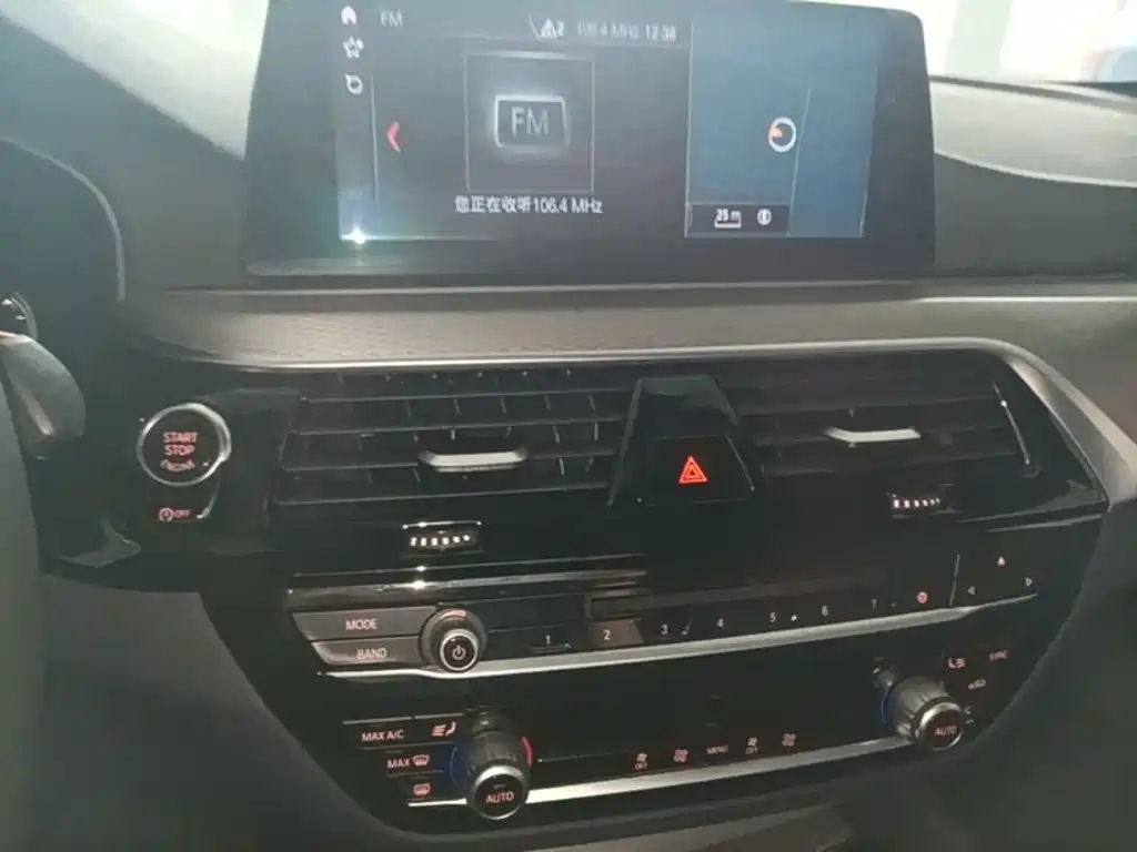 BMW 5 Series (Import) — миниатюра 13