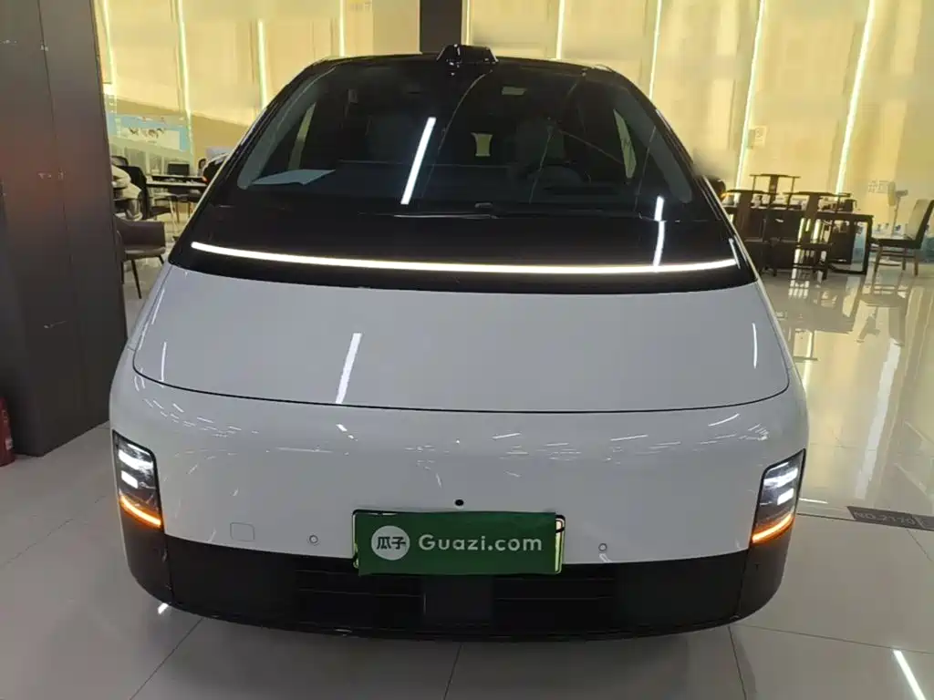 Li Auto Li MEGA — миниатюра 3