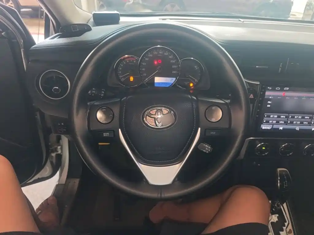 Toyota Corolla — миниатюра 11