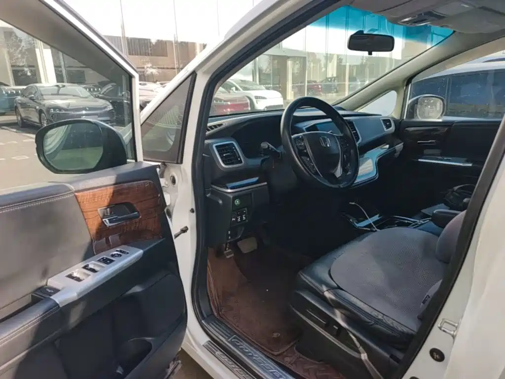 Honda Odyssey — миниатюра 16