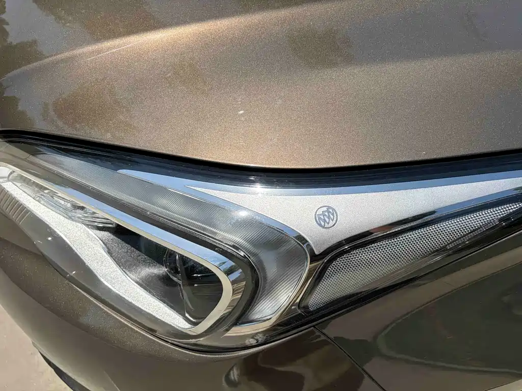 Buick Envision Plus — миниатюра 12