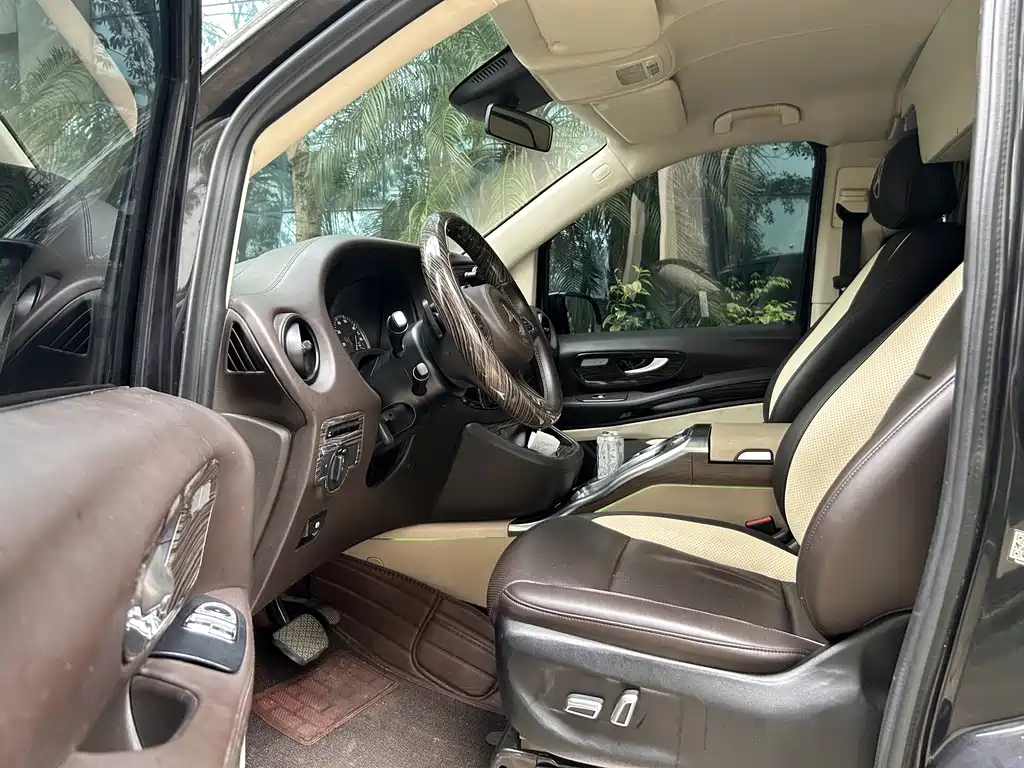 Mercedes-Benz V-Class V 2016 2.0T AT