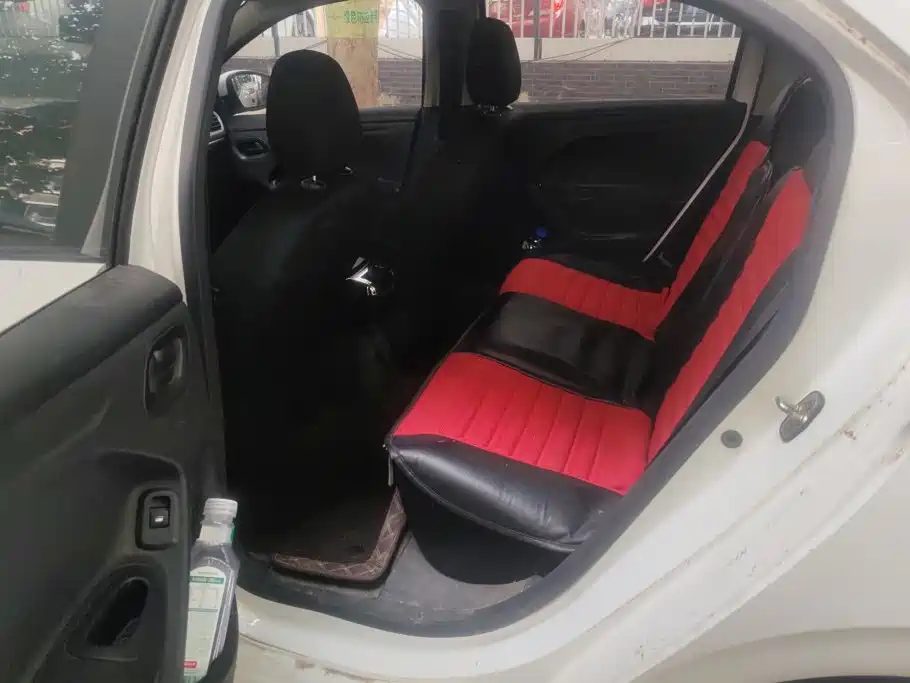 Peugeot 301 — миниатюра 11