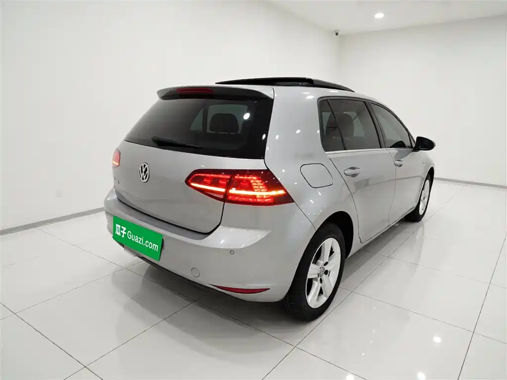 Volkswagen Golf 2017 1.6L AT Comfort