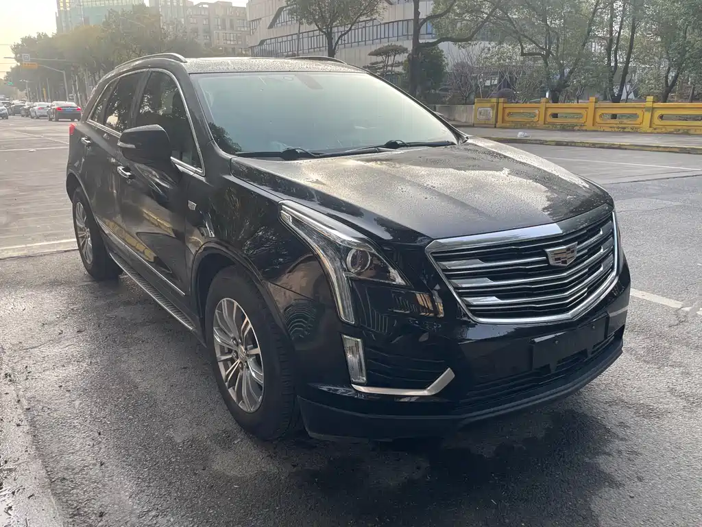 CADILLAC XT5