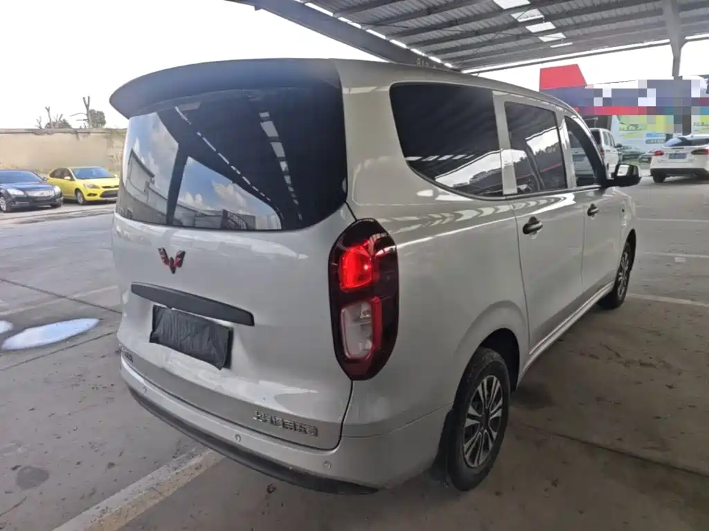 Wuling Hongguang EV — миниатюра 7