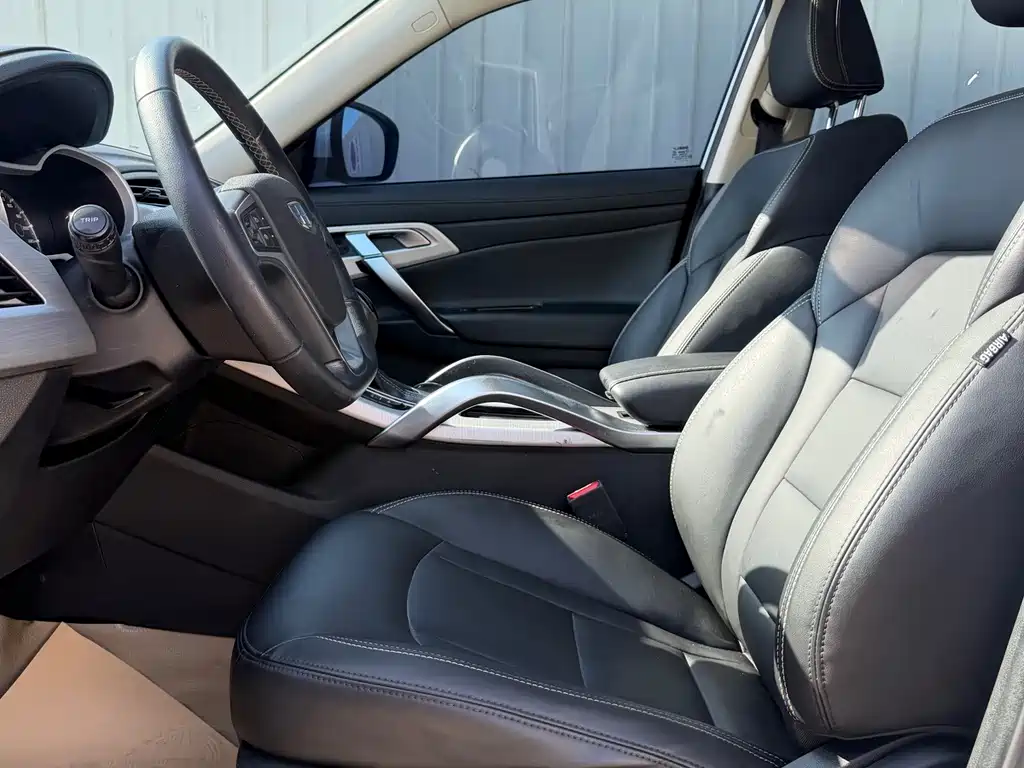 Geely Boyue — миниатюра 4