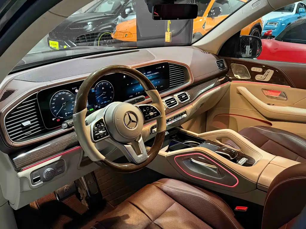 Mercedes-Benz GLS — миниатюра 7
