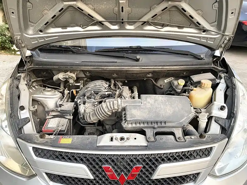 Wuling Rongguang V — миниатюра 6