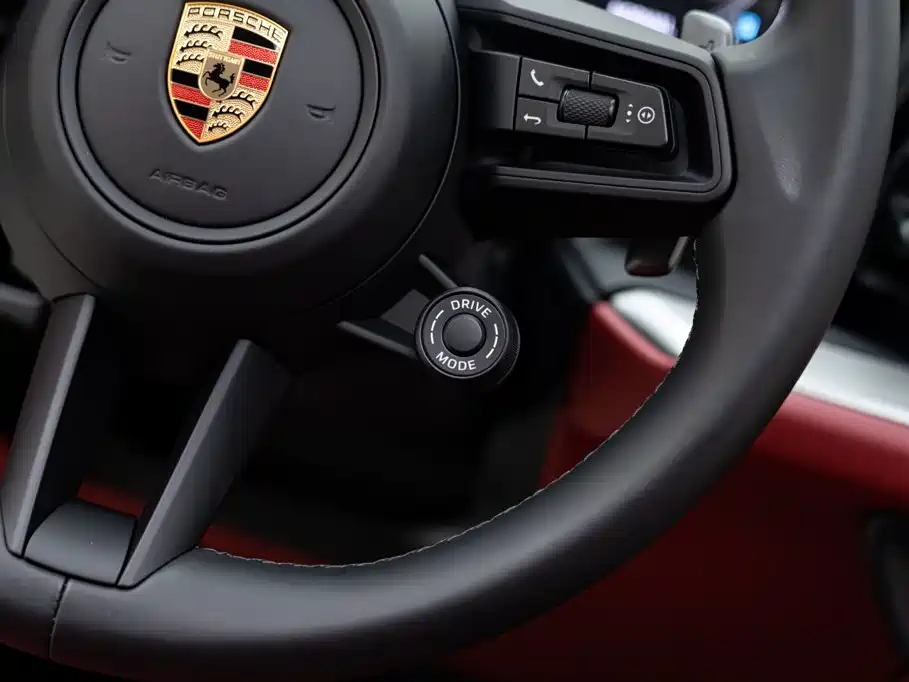 Porsche Cayenne — миниатюра 22