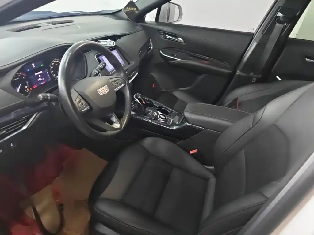 Cadillac XT4 — миниатюра 15