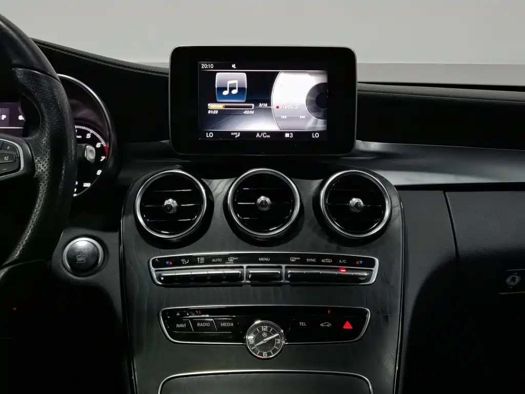 Mercedes-Benz C-Class — миниатюра 12