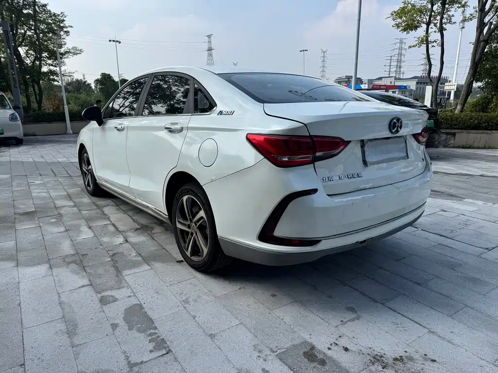 BAIC EU5 — миниатюра 4