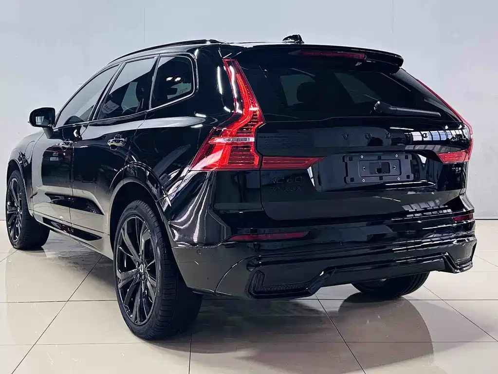 VOLVO XC60 PLUG IN HYBRID