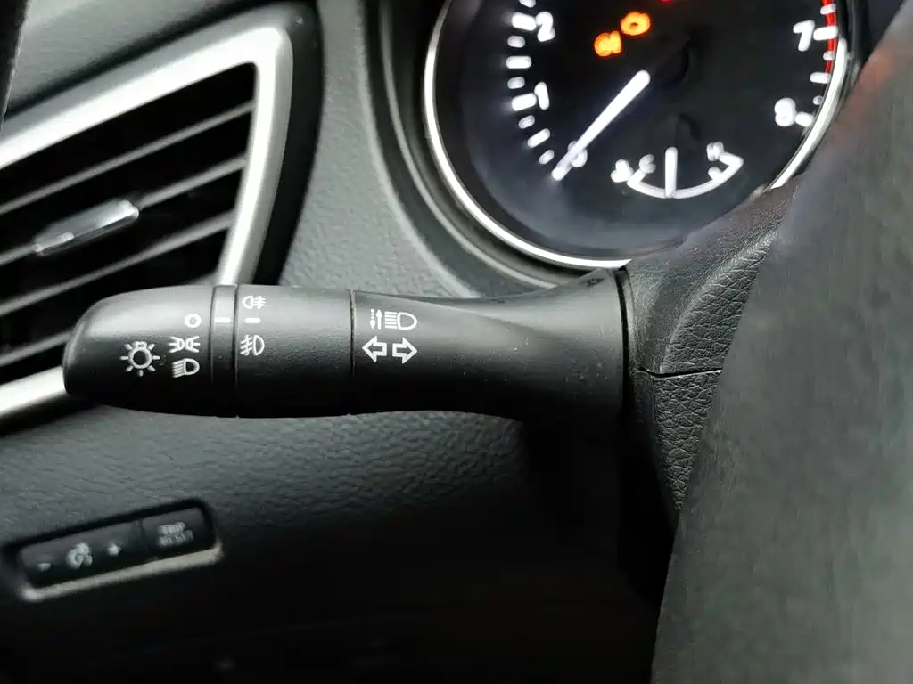 Nissan Qashqai — миниатюра 21