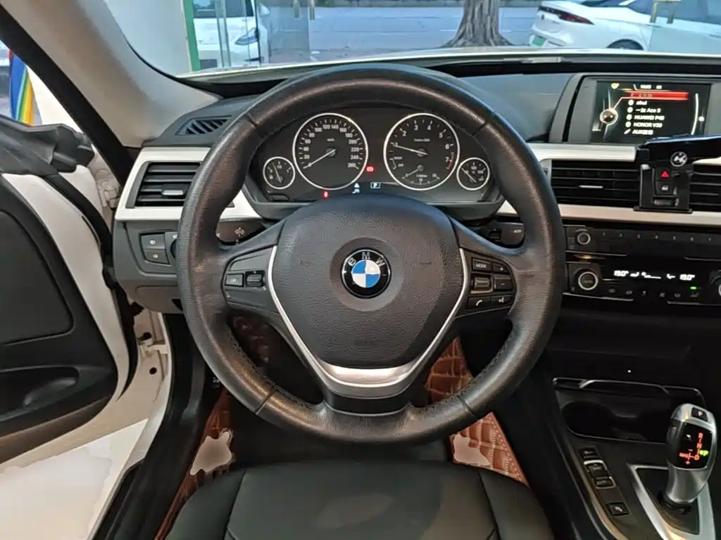 BMW 3 Series GT — миниатюра 11