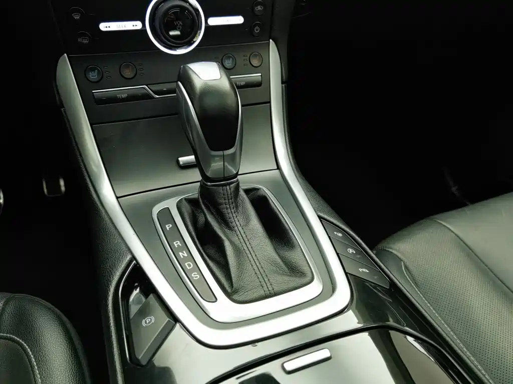 Ford Edge — миниатюра 13