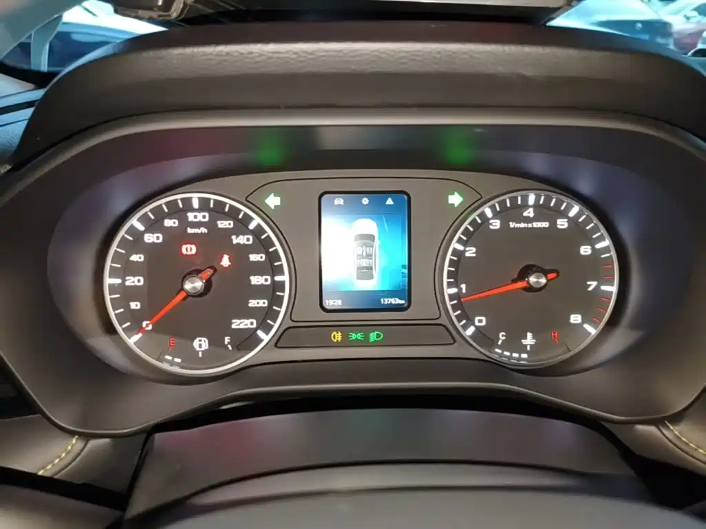 Roewe i5 — миниатюра 12