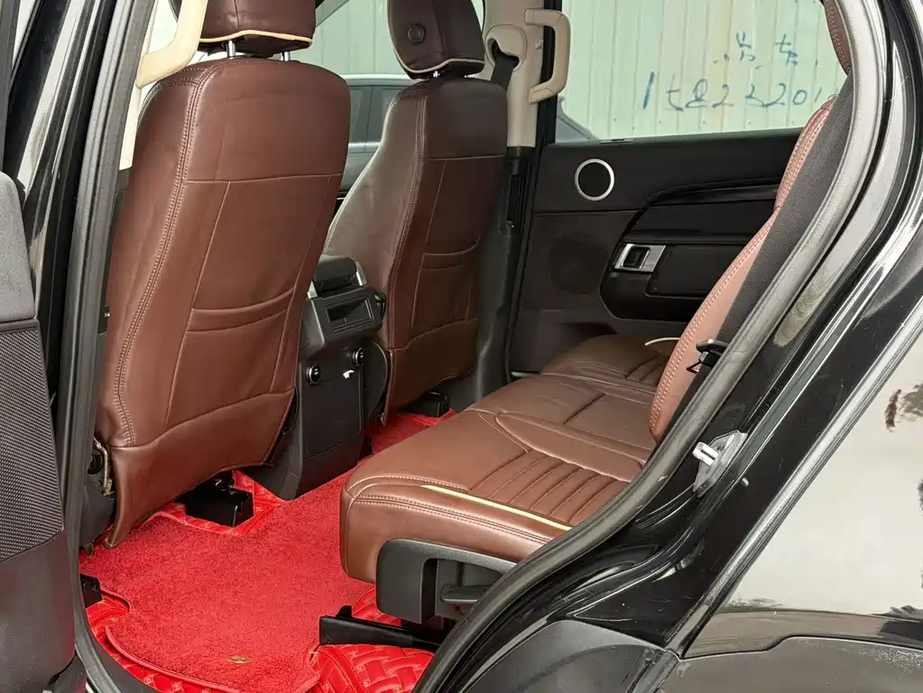 Land Rover Discovery — миниатюра 7