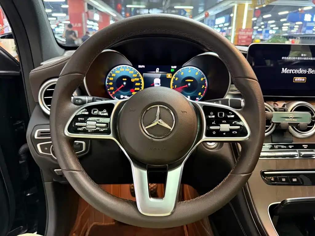 Mercedes-Benz GLC — миниатюра 7