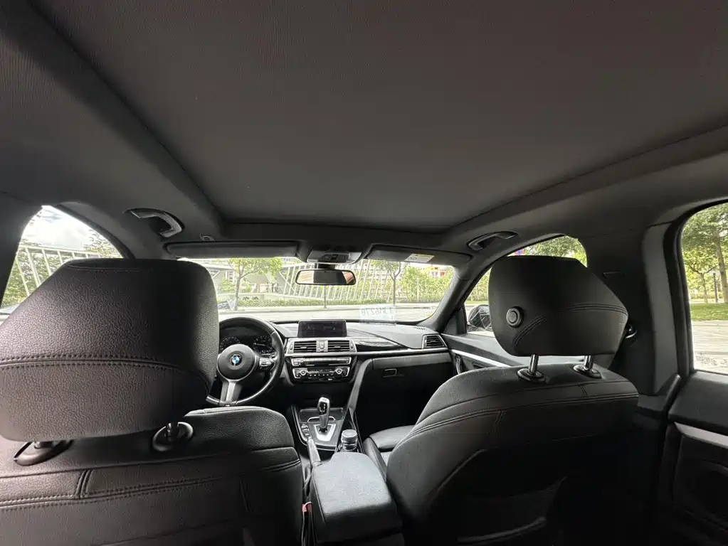 BMW 3 Series GT 3 GT 2019 320i M Sport