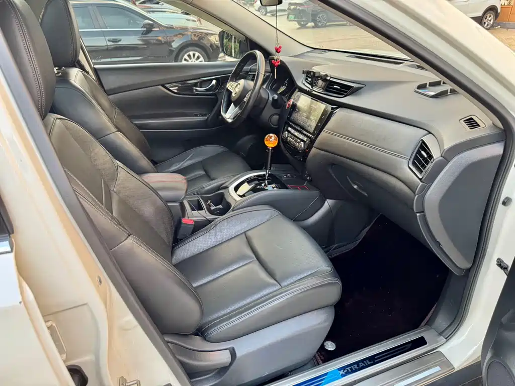 Nissan X-Trail — миниатюра 6