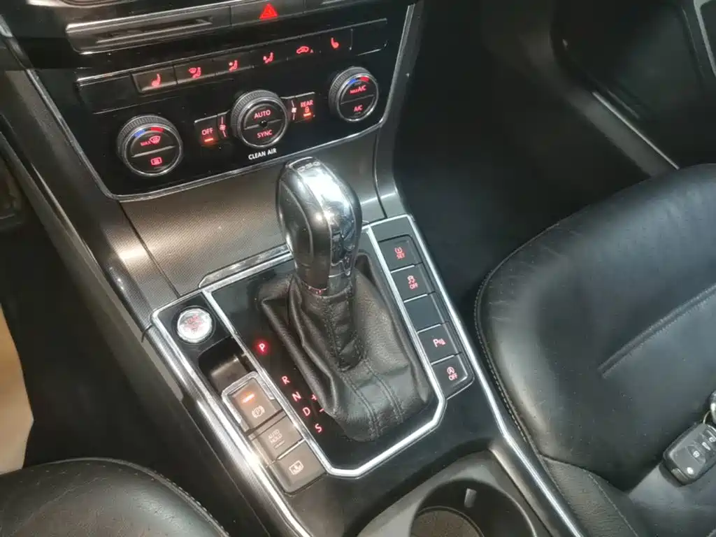 Volkswagen Passat — миниатюра 14
