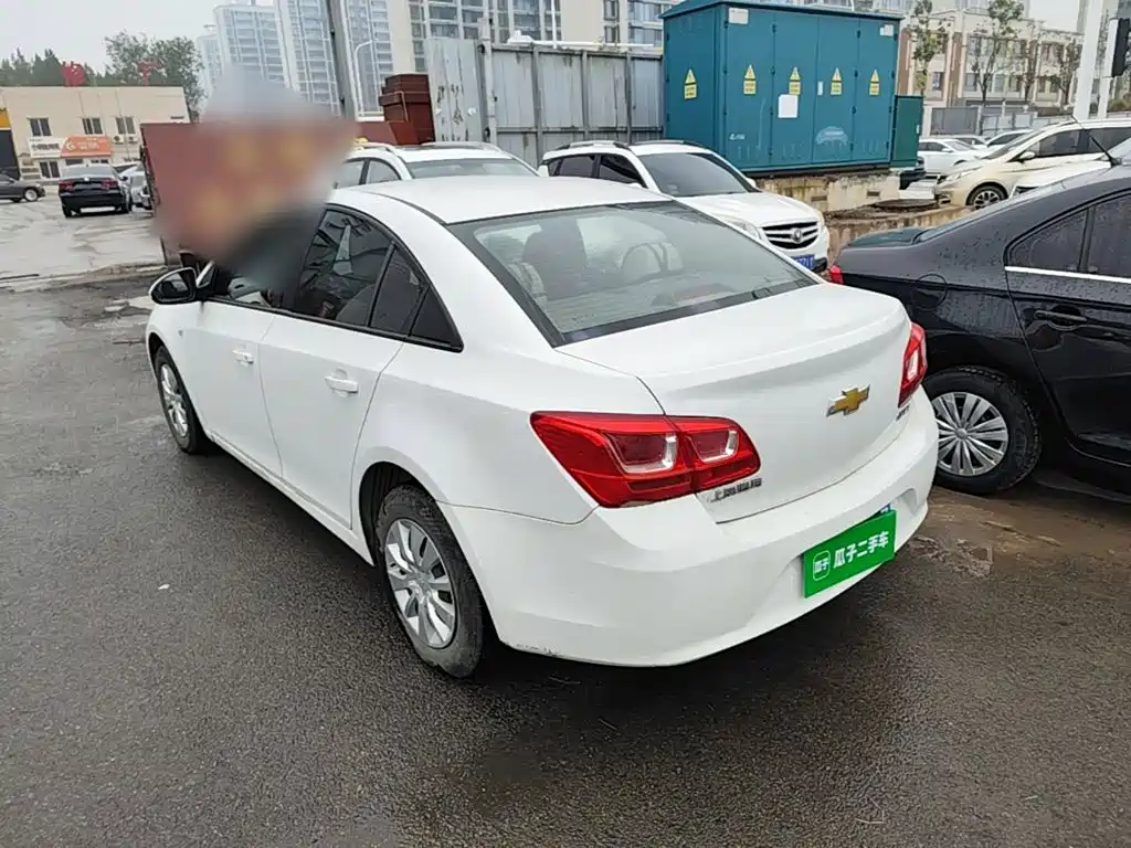 Chevrolet Cruze — миниатюра 5