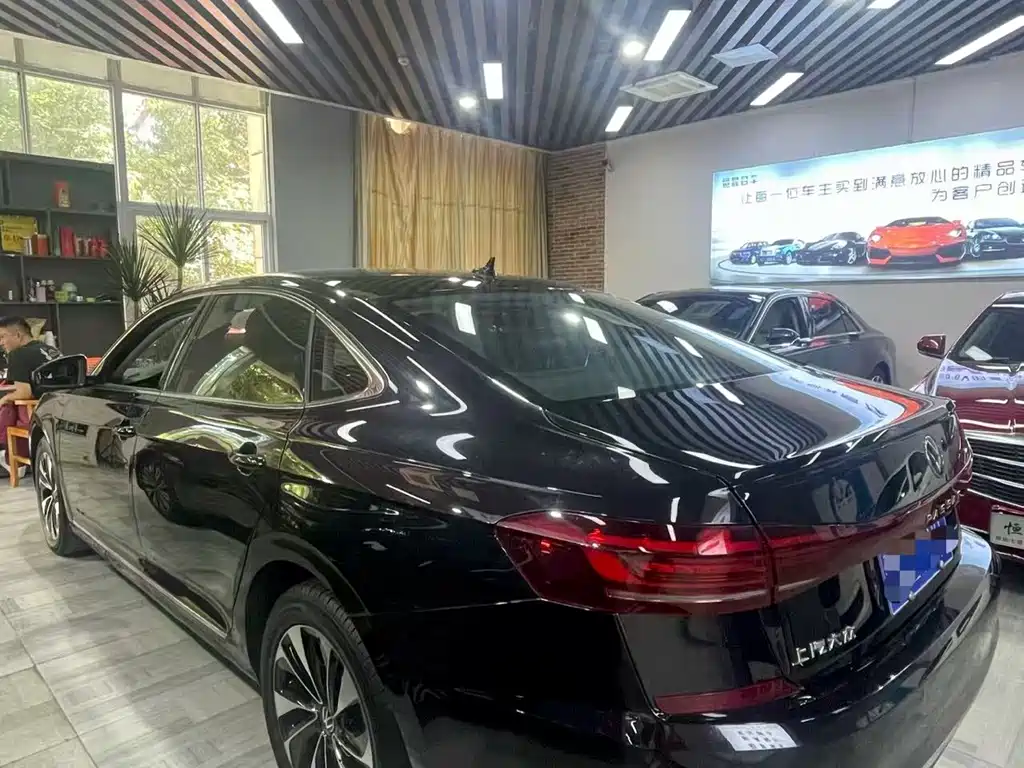 Volkswagen Passat — миниатюра 4