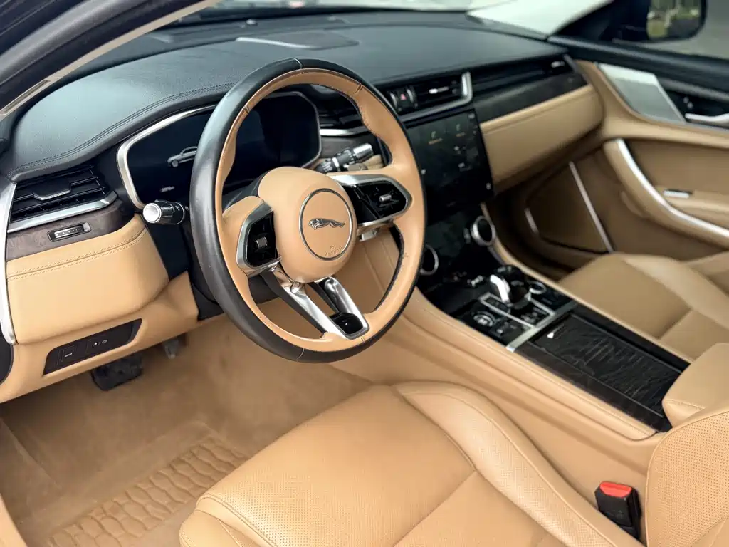 Jaguar XFL — миниатюра 13
